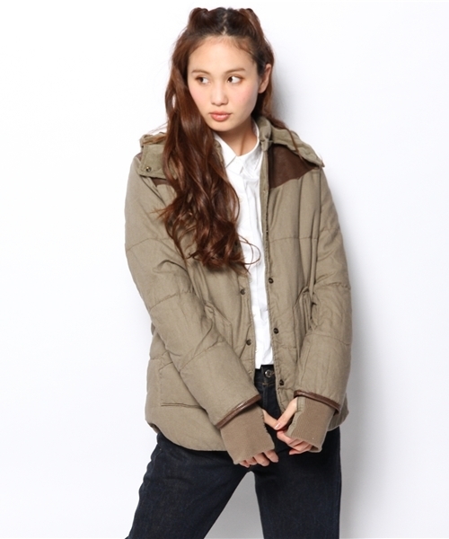 goa（ゴア）の「レザーヨークダウン（ダウンジャケット/コート・レディース・チャコールグレー/モカ/ナチュラル・FREE）」の3枚目の写真