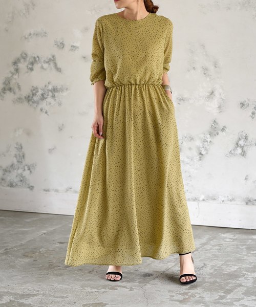 LHELBIE(レルビエ)の「ランダムドットバックねじれフレアロングワンピース(ワンピース・レディース・ブラック/ベージュ/アイボリー・M)」の10枚目の写真