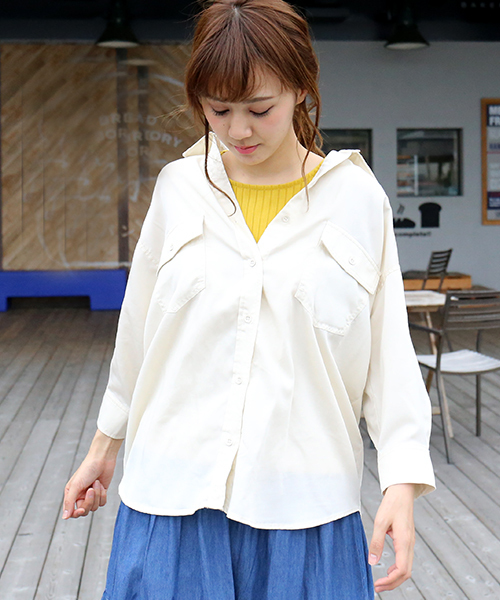 n'ee-ne（ネーネ）の「ワークシャツ（シャツ/ブラウス・レディース・ベージュ/カーキ/アイボリー・L/M）」の2枚目の写真