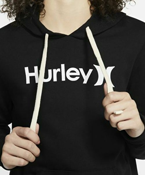 Hurley （ハーレー）の「W HRLY OAO FLEECE PULLOVER LS / レディース プルオーバーパーカープリントロゴ サーフカジュアル（パーカー・レディース・ヘザーグレー/ブラック/ブラック系その他/レッド系その他・X-SMALL/SMALL）」の6枚目の写真