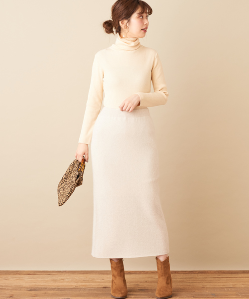 natural couture（ナチュラルクチュール）の「フォックス×アンゴラゆるタイトスカート（スカート・レディース・グレー/ピンク/アイボリー/モカ・FREE）」の5枚目の写真