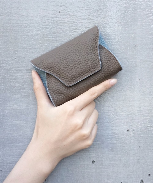 LAVEANGE(���r�A���W�F)�́y���v�z�}�O�l�b�g�t���b�v�E�H���b�g(�J�[�h�P�[�X)