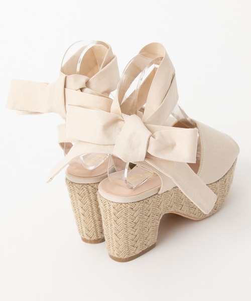 one after another NICE CLAUP（ワンアフターアナザーナイスクラップ）の「2wayリネンリボンサンダル（サンダル・レディース・ブラック/モカ/ライトベージュ・SMALL/MEDIUM/LARGE）」の4枚目の写真