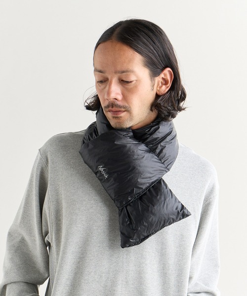 NANGA（ナンガ）の「PORTABLE LIGHT DOWN MUFFLER / ポータブルライトダウンマフラー（ユニセックス）（マフラー・メンズ・ブラック/モカ/カーキ/ネイビー/ベージュ・ONESIZE）」の15枚目の写真