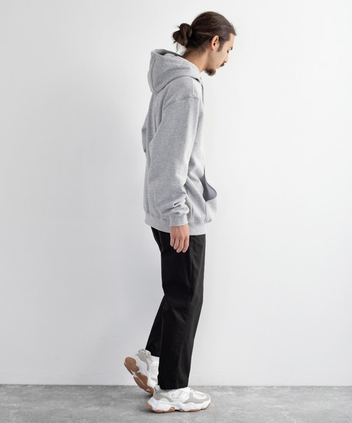 Carhartt（カーハート）の「CARHARTT カーハート ワイドシルエットパーカー  裏起毛フーディー ミッドウェイト Hooded Sweatshirt K121（パーカー・メンズ・ブラック/ダークブラウン/ネイビー/モスグリーン/ヘザーグレー/ヘザーチャコール・S/M/L/XL）」の15枚目の写真