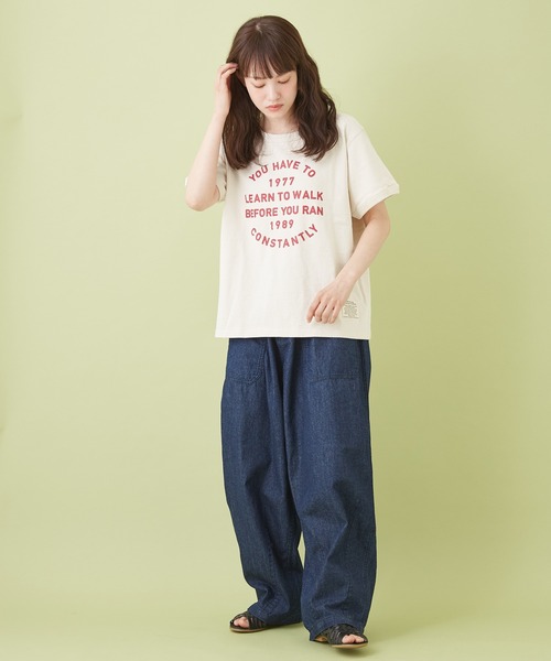 CUBE SUGAR(キューブシュガー)の「スラブ天竺 ピグメント染 クルーネック Tシャツ(Tシャツ/カットソー・レディース・ナチュラル/チャコールグレー/ピンク・M)」の5枚目の写真