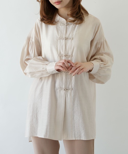 SLURR（スラ―）の「チャイナボタンシアーパフスリーブブラウス（シャツ/ブラウス・レディース・ベージュ/アイボリー/ミント・FREE）」の3枚目の写真