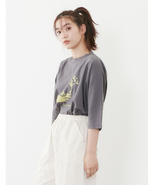 POU DOU DOU(プードゥドゥ)の「ランドスケープスワンプリントドルマンTee(Tシャツ/カットソー・レディース・オフホワイト/ブルー/ダークグレー・3)」の9枚目の写真