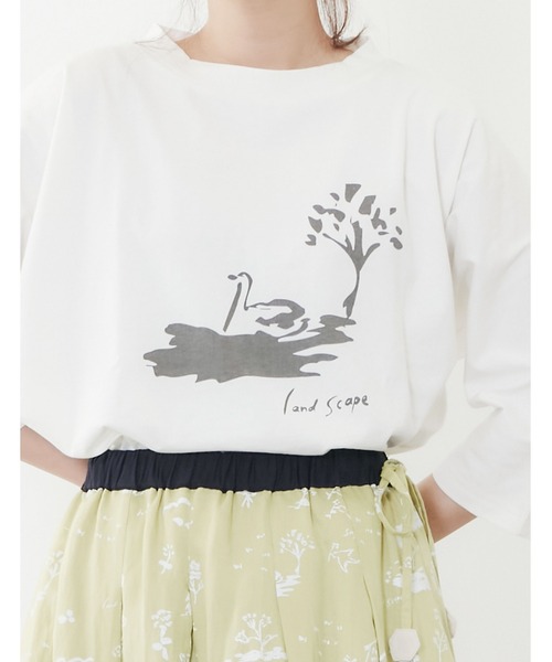 POU DOU DOU(プードゥドゥ)の「ランドスケープスワンプリントドルマンTee(Tシャツ/カットソー・レディース・オフホワイト/ブルー/ダークグレー・3)」の15枚目の写真
