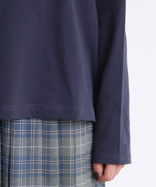 eiπe （イーペ）の「eiπe ハトとクローバー刺繍Tシャツ（Tシャツ/カットソー・レディース・ホワイト/ネイビー・FREE）」の13枚目の写真