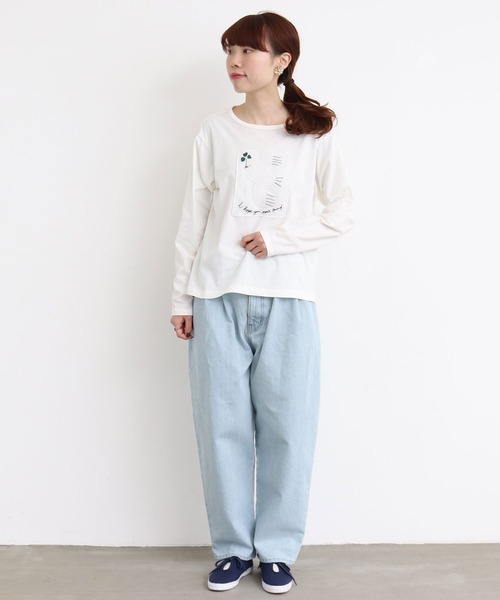 eiπe （イーペ）の「eiπe ハトとクローバー刺繍Tシャツ（Tシャツ/カットソー・レディース・ホワイト/ネイビー・FREE）」の3枚目の写真