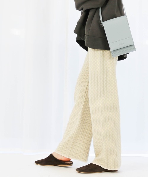 Per sist ence（パーシエンス）の「Per sist ence/パーシエンス　ジャガードストレートパンツ（その他パンツ・レディース・ブルー/ベージュ/オフホワイト/アイボリー・FREE）」の2枚目の写真