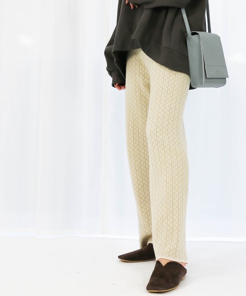 Per sist ence（パーシエンス）の「Per sist ence/パーシエンス　ジャガードストレートパンツ（その他パンツ・レディース・ブルー/ベージュ/オフホワイト/アイボリー・FREE）」の6枚目の写真