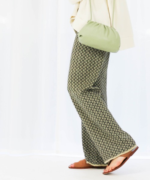 Per sist ence（パーシエンス）の「Per sist ence/パーシエンス　ジャガードストレートパンツ（その他パンツ・レディース・ブルー/ベージュ/オフホワイト/アイボリー・FREE）」の16枚目の写真