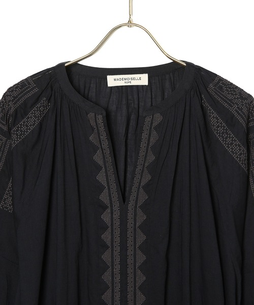 MADEMOISELLE ROPE'（マドモアゼル ロペ）の「【秋まで使える】インド刺繍カフタンワンピース（ワンピース・レディース・ブラック系その他/ホワイト/ダークブラウン・38）」の18枚目の写真