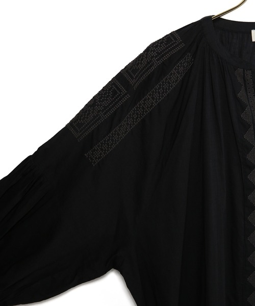 MADEMOISELLE ROPE'（マドモアゼル ロペ）の「【秋まで使える】インド刺繍カフタンワンピース（ワンピース・レディース・ブラック系その他/ホワイト/ダークブラウン・38）」の11枚目の写真