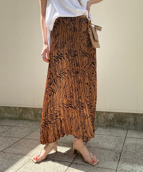CAPRICIEUX LE'MAGE(カプリシューレマージュ)の「ゼブラプリーツスカート(スカート・レディース・ブラウン/グレー・FREE)」の12枚目の写真