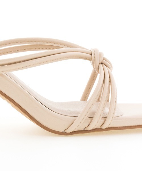 A de Vivre（アドゥヴィーヴル）の「ストリングミュールサンダル（サンダル・レディース・ブラック/ブルー/アイボリー・LL/S/M/L）」の10枚目の写真