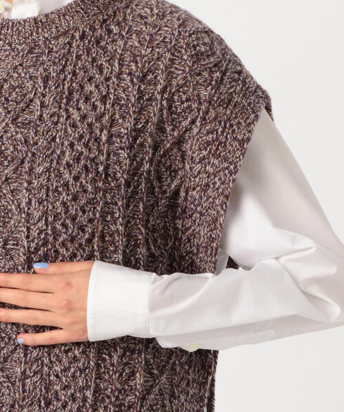 TOMORROWLAND （トゥモローランド）の「エアリーケーブル クルーネックベスト（ニット/セーター・レディース・ホワイト/パープル系その他4・S）」の11枚目の写真