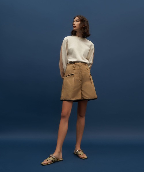 CHARLES & KEITH（チャールズ & キース）の「チェーンストラップ トングサンダル / Chain Strap Thong Sandals（サンダル・レディース・ホワイト/ブラック/ライトベージュ・22.5cm/23cm/23.5cm/24.5cm/25cm/25.5cm）」の14枚目の写真