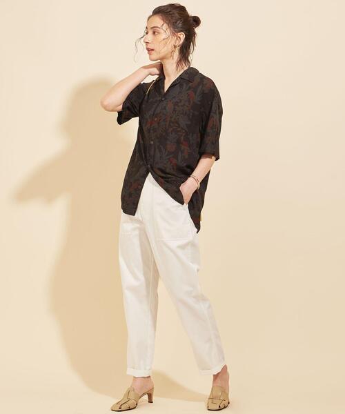 BEAUTY&YOUTH UNITED ARROWS（ビューティーアンドユースユナイテッドアローズ）の「【WEB限定】by ※コットンギャバ ベイカーテーパードパンツ ∴（その他パンツ・レディース・ベージュ/オフホワイト/オリーブ/ブラック・SMALL/MEDIUM/LARGE）」の8枚目の写真