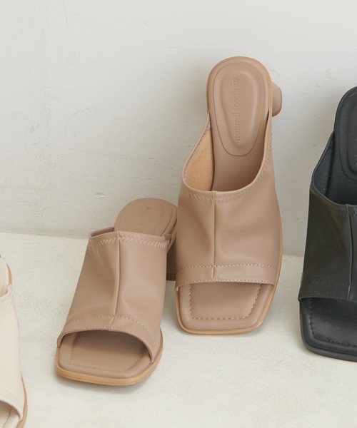 natural couture（ナチュラルクチュール）の「スクエアトゥストレッチサンダル（サンダル・レディース・ブラック/ベージュ/アイボリー・MEDIUM/LARGE）」の5枚目の写真