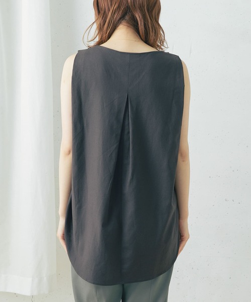 URBAN RESEARCH ROSSO（アーバンリサーチロッソ）の「『UR GREEN』タックノースリーブプルオーバー（Tシャツ/カットソー・レディース・チャコールグレー/ライトベージュ/パープル系その他・FREE）」の19枚目の写真