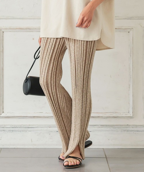 KOBE LETTUCE(コウベレタス)の「ランダムリブ編みニットパンツ(その他パンツ・レディース・ブラウン/ベージュ・FREE)」の2枚目の写真