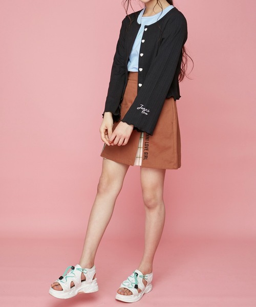 JENNI love（ジェニィラブ）の「接触冷感ランダムピッチテレコカーデ（カーディガン/ボレロ・キッズ・ブラック/ブラウン・130cm/140cm/150cm/160cm）」の4枚目の写真