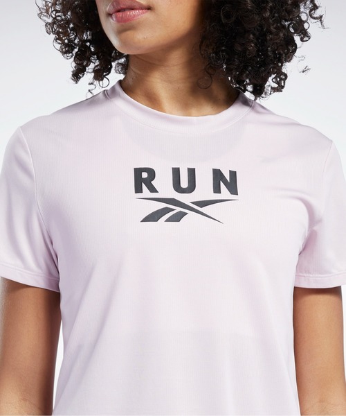 Reebok（リーボック）の「ワークアウト レディ ラン スピードウィック Tシャツ / Workout Ready Run Speedwick T-Shirt（Tシャツ/カットソー・レディース・ブラック/ライトピンク/ホワイト×ライトグレー・SMALL/MEDIUM/LARGE/X-LARGE/XX-LARGE/X-SMALL）」の11枚目の写真