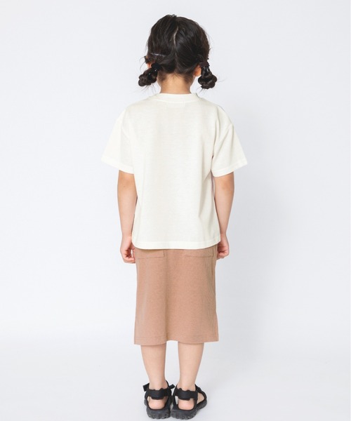 RADCHAP(ラッドチャップ)の「【RADCHAPプチプラ】スプレーロゴプリントTシャツ(Tシャツ/カットソー・キッズ・オフホワイト/ブラック・90cm/110cm/140cm/150cm/130cm/100cm/120cm)」の22枚目の写真