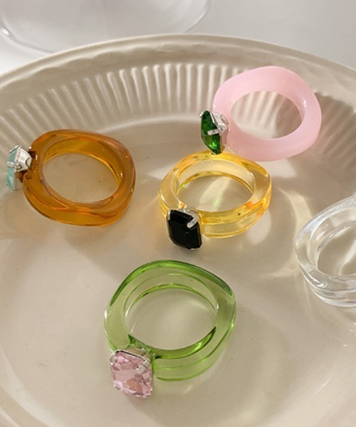 KOR（ケーオーアール）の「カラーストーン付き クリアリング（ネックレス・レディース・ブラウン/グリーン/イエロー/ピンク/クリア・FREE）」の13枚目の写真