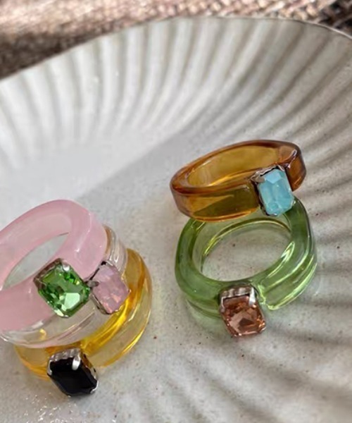 KOR（ケーオーアール）の「カラーストーン付き クリアリング（ネックレス・レディース・ブラウン/グリーン/イエロー/ピンク/クリア・FREE）」の8枚目の写真