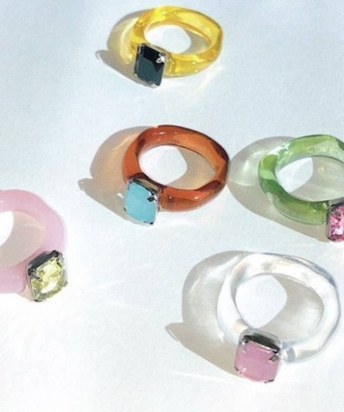 KOR（ケーオーアール）の「カラーストーン付き クリアリング（ネックレス・レディース・ブラウン/グリーン/イエロー/ピンク/クリア・FREE）」の10枚目の写真