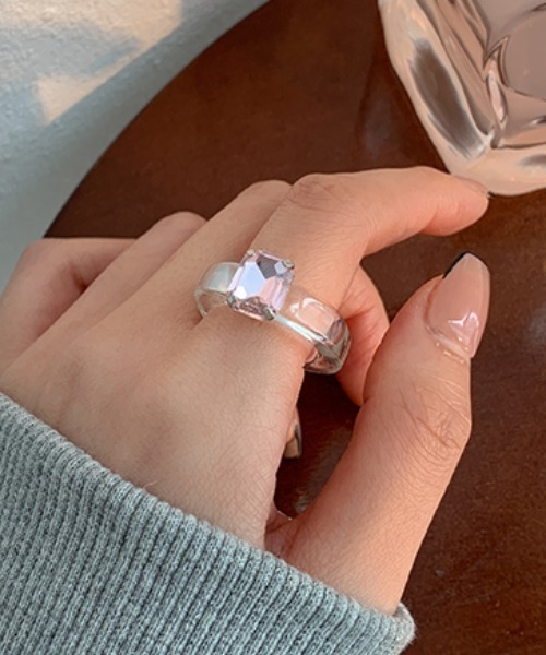 KOR（ケーオーアール）の「カラーストーン付き クリアリング（ネックレス・レディース・ブラウン/グリーン/イエロー/ピンク/クリア・FREE）」の14枚目の写真