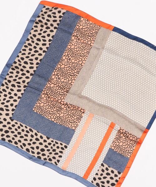 Bou Jeloud(ブージュルード)の「アソートモチーフストール(ストール/ショール・レディース・ブラウン/ピンク/ブルー・ONE SIZE)」の11枚目の写真