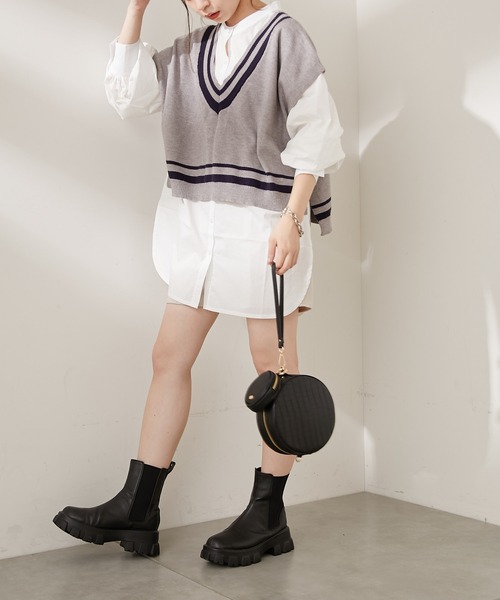 Chico（チコ）の「【新色追加】Vラインベスト+チュニックセット（シャツ/ブラウス・レディース・ホワイト/ブラック/グレー/ブラウン・FREE）」の18枚目の写真