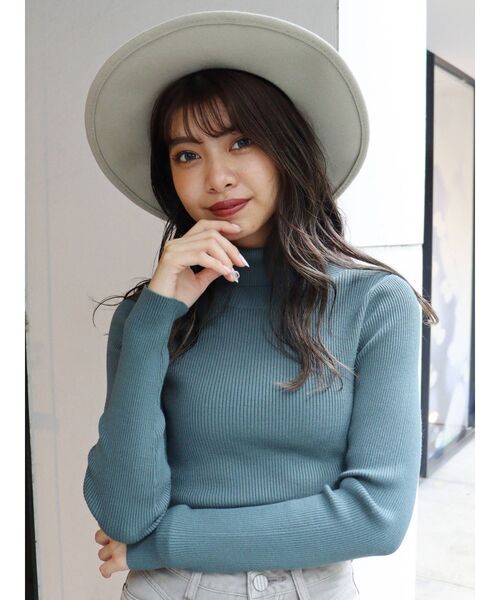 MURUA(ムルーア)の「ルーズネックミニマルタートル(ニット/セーター・レディース・ブラック/グリーン/アイボリー/モカ・FREE)」の9枚目の写真