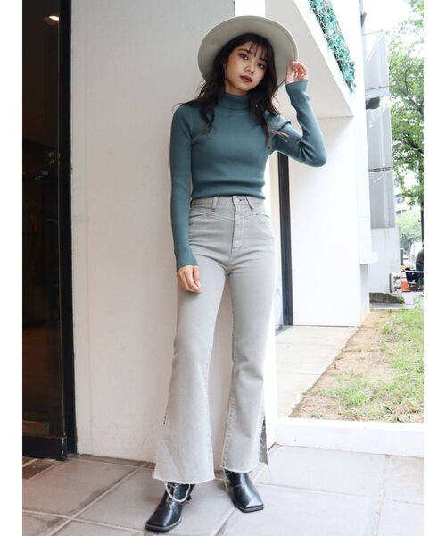 MURUA(ムルーア)の「ルーズネックミニマルタートル(ニット/セーター・レディース・ブラック/グリーン/アイボリー/モカ・FREE)」の7枚目の写真