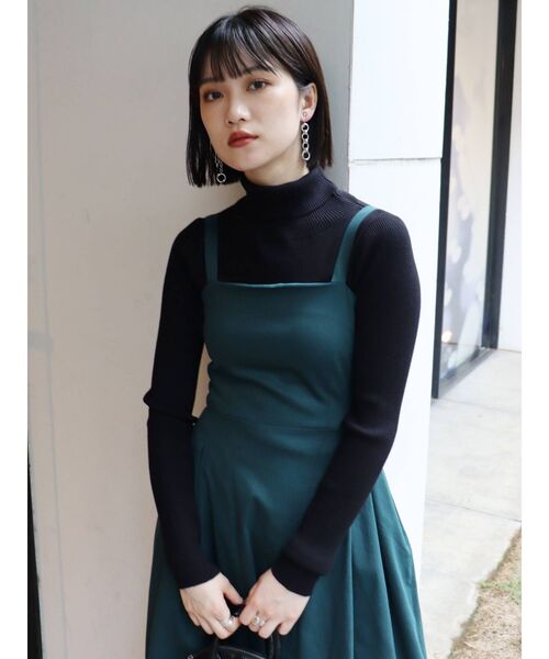 MURUA(ムルーア)の「ルーズネックミニマルタートル(ニット/セーター・レディース・ブラック/グリーン/アイボリー/モカ・FREE)」の10枚目の写真