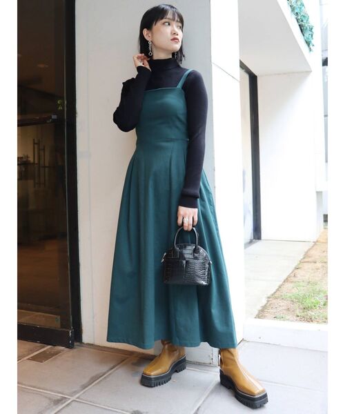 MURUA(ムルーア)の「ルーズネックミニマルタートル(ニット/セーター・レディース・ブラック/グリーン/アイボリー/モカ・FREE)」の6枚目の写真