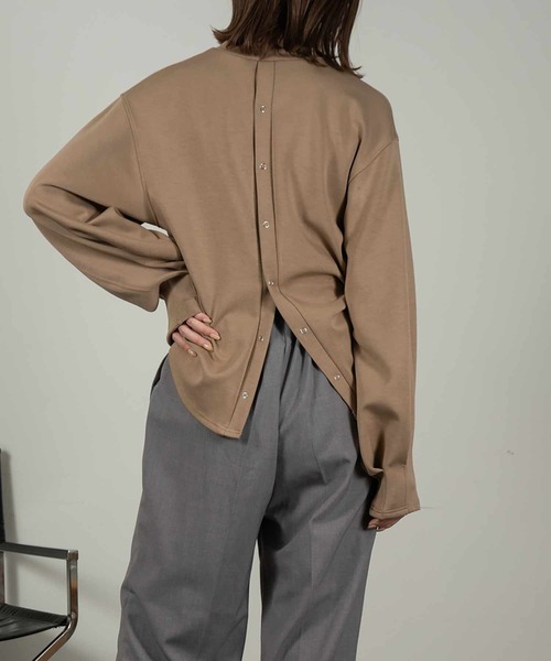 Amiur(エミレ)の「chewy knit tops(ニット/セーター・レディース・ベージュ/ネイビー/レッド/アイボリー・FREE)」の4枚目の写真