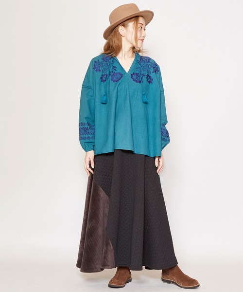 チャイハネ（チャイハネ）の「【チャイハネ】yul ハンガリー刺繍風トップス（シャツ/ブラウス・レディース・ホワイト/ブラウン/ブルー・FREE）」の15枚目の写真