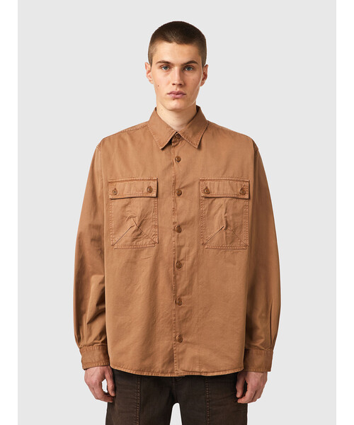 DIESEL(ディーゼル)の「メンズ シャツ ガーメントダイ 無地(シャツ/ブラウス・メンズ・ダークブラウン/ブラウン・X-SMALL/MEDIUM/SMALL/LARGE/X-LARGE/XX-LARGE)」の2枚目の写真