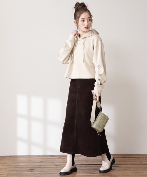 N.（N. Natural Beauty Basic）（エヌエヌナチュラルビューティーベーシック）の「◆ボリュームスリーブフーディーカットソー（Tシャツ/カットソー・レディース・チャコールグレー/ライトベージュ/ブルー・MEDIUM）」の9枚目の写真