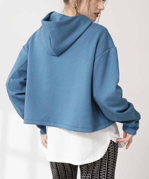 N.（N. Natural Beauty Basic）（エヌエヌナチュラルビューティーベーシック）の「◆ボリュームスリーブフーディーカットソー（Tシャツ/カットソー・レディース・チャコールグレー/ライトベージュ/ブルー・MEDIUM）」の6枚目の写真