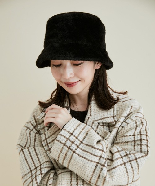 VIS(ビス)の「ふわふわフェイクファーバケットハット(ハット・レディース・ブラック/ベージュ系その他・FREE)」の8枚目の写真
