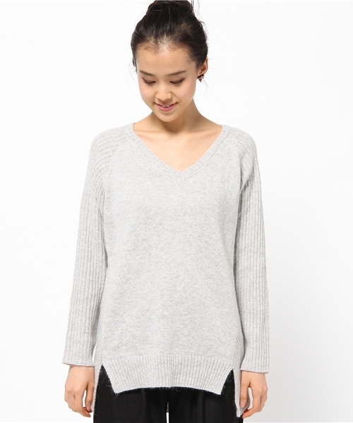 DISCOAT（ディスコート）の「【Discoat】アンゴラ混袖リブVネックプルオーバー（ニット/セーター・レディース・オフホワイト/グレー/ネイビー・ﾌﾘ-）」の4枚目の写真