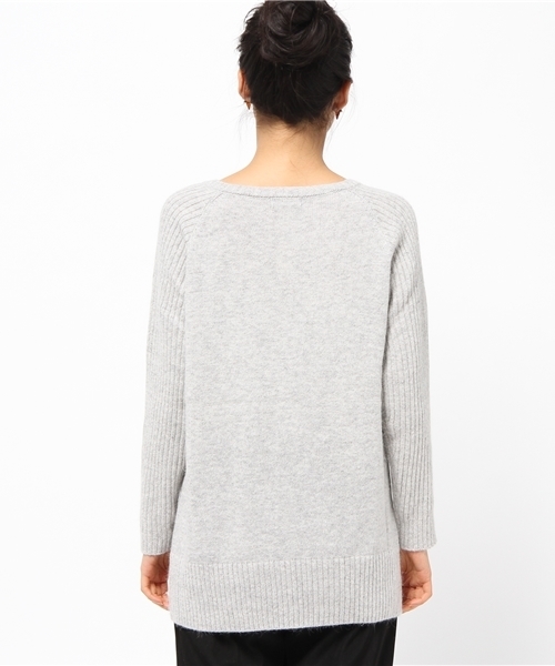 DISCOAT（ディスコート）の「【Discoat】アンゴラ混袖リブVネックプルオーバー（ニット/セーター・レディース・オフホワイト/グレー/ネイビー・ﾌﾘ-）」の6枚目の写真