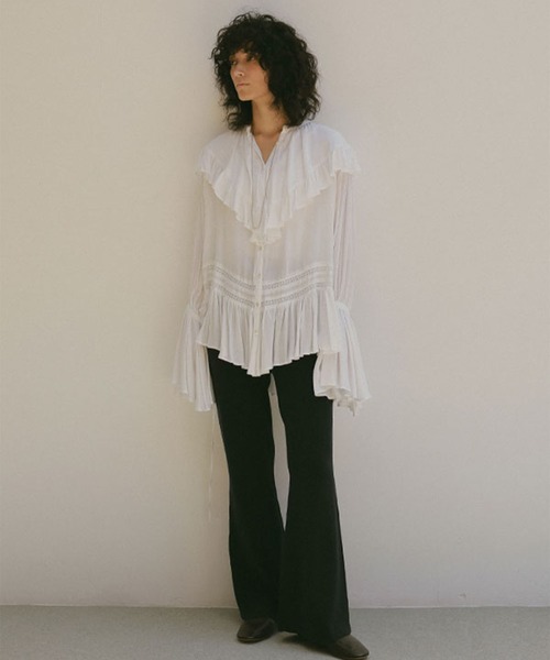 ETRE TOKYO（エトレトウキョウ）の「フレアネックフリルブラウス（シャツ/ブラウス・レディース・ホワイト/イエロー・FREE）」の6枚目の写真